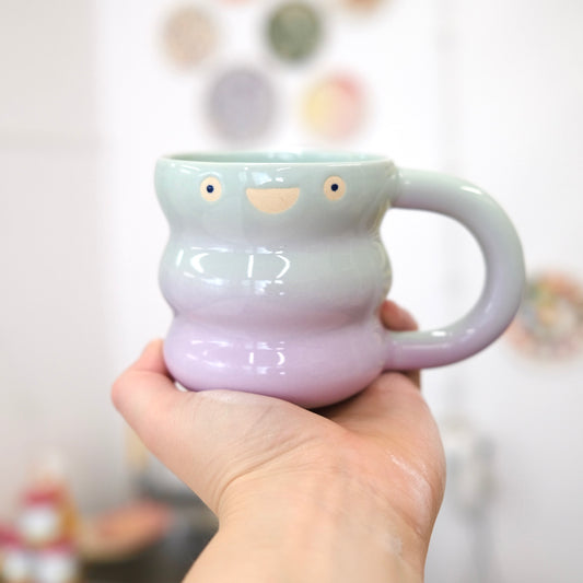 Kubek Brzuszek z uchem 340 ml / miętowo-fioletowy