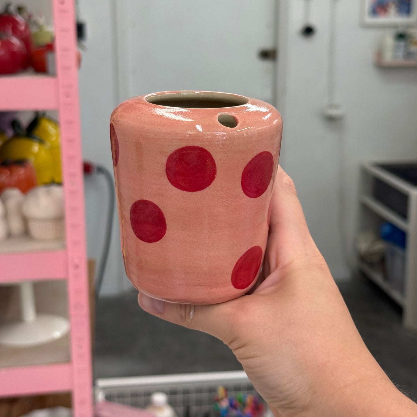 Travel tumbler / kubek na wynos - czerwone kropki