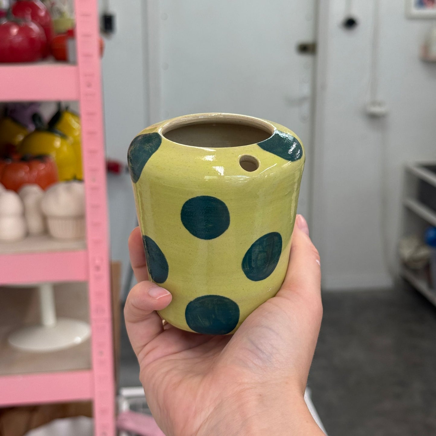 Travel tumbler / kubek na wynos - zielone kropki