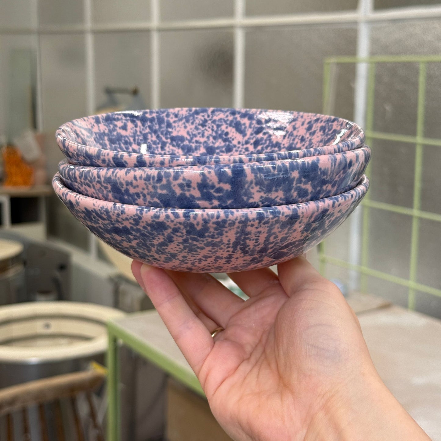 Płaska miseczka 16 cm - różowo-kobaltowa