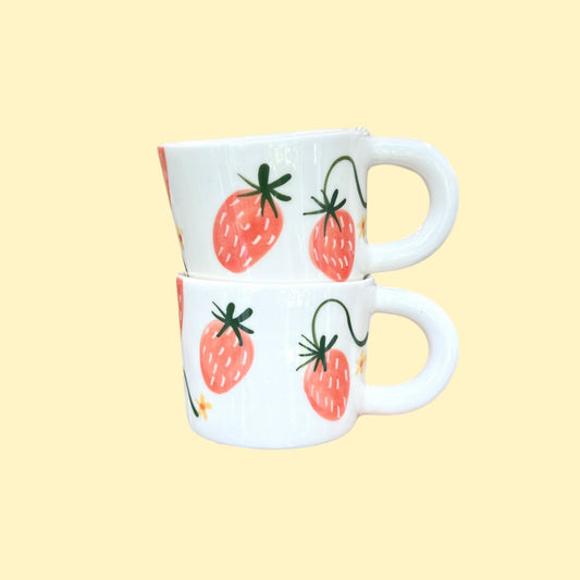 Kubek w truskawki