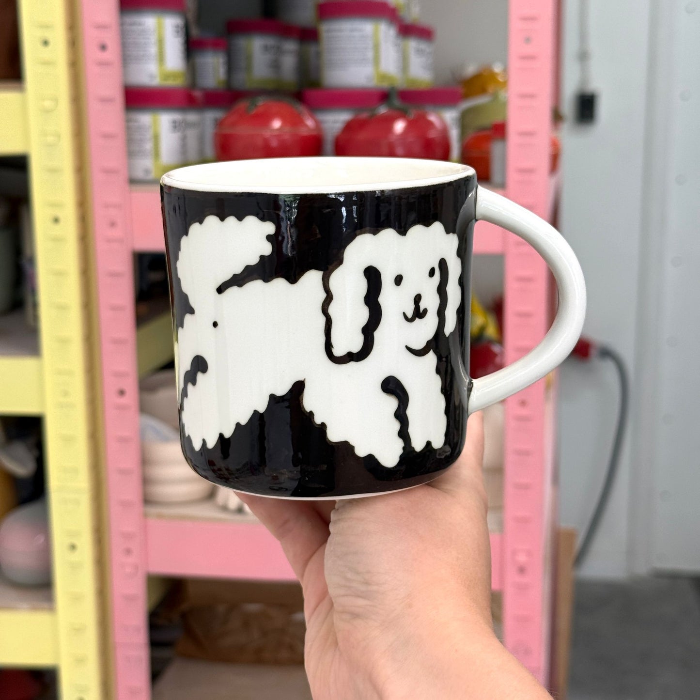 Duży kubek herbaciany 580 ml - czarno-białe pieski