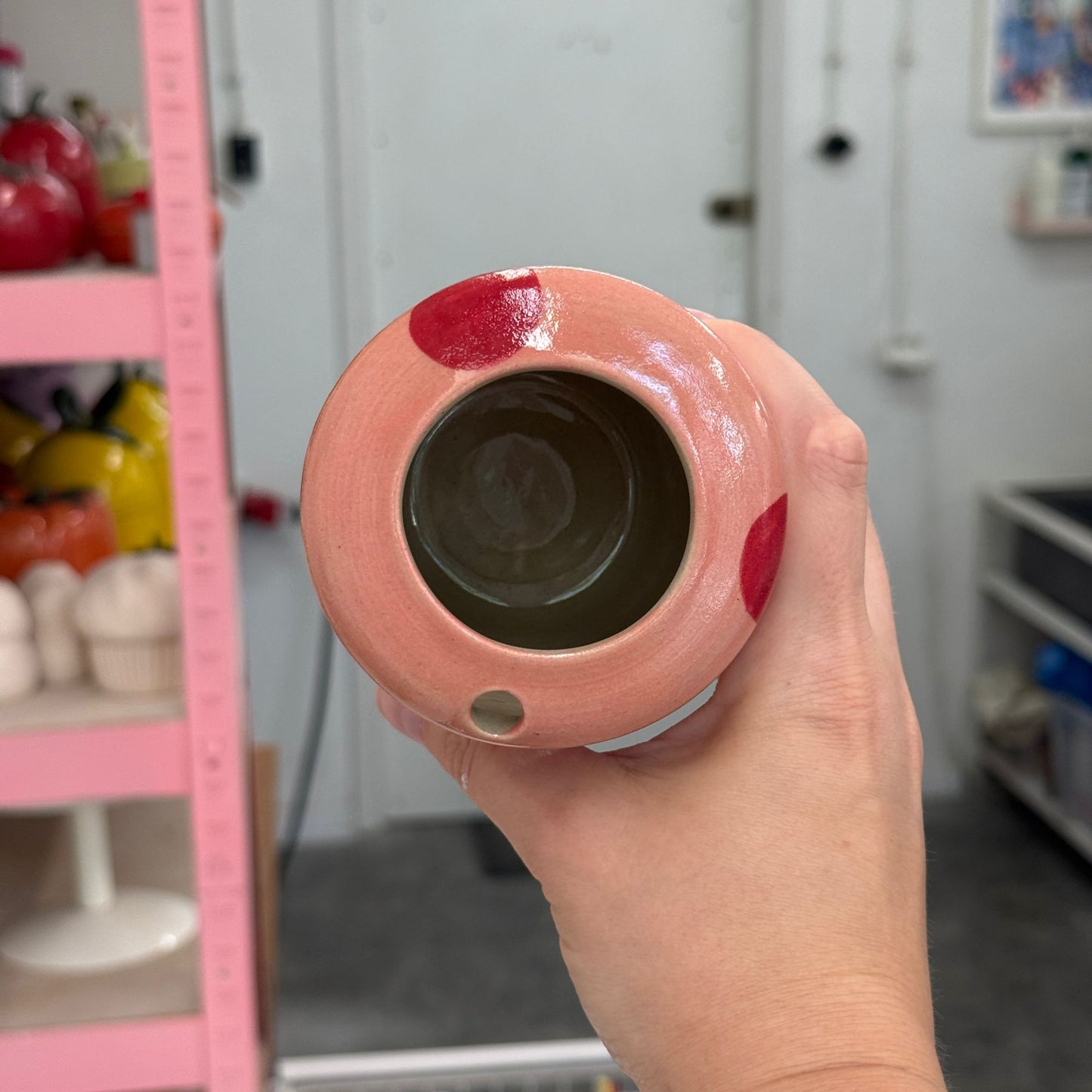 Travel tumbler / kubek na wynos - czerwone kropki