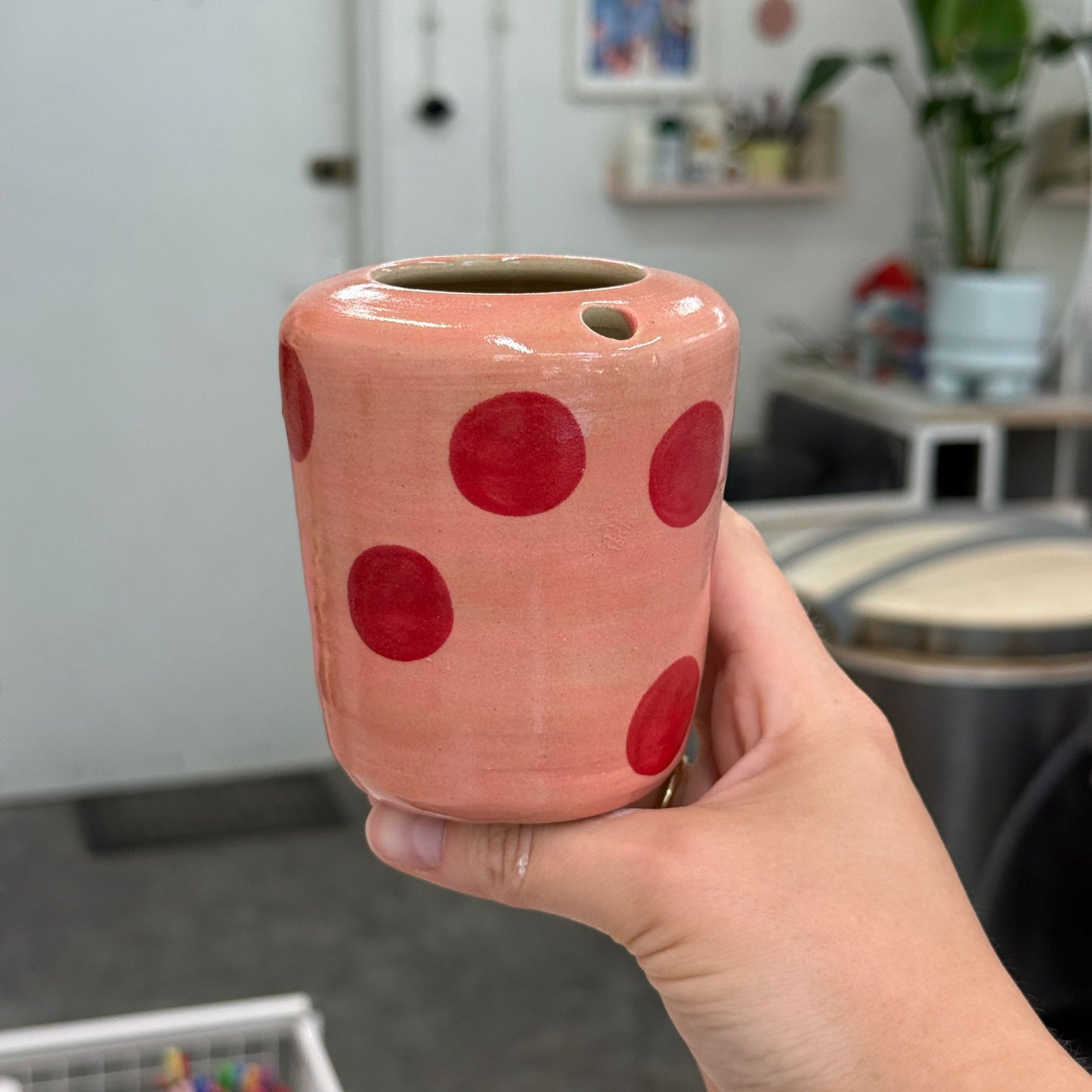 Travel tumbler / kubek na wynos - czerwone kropki