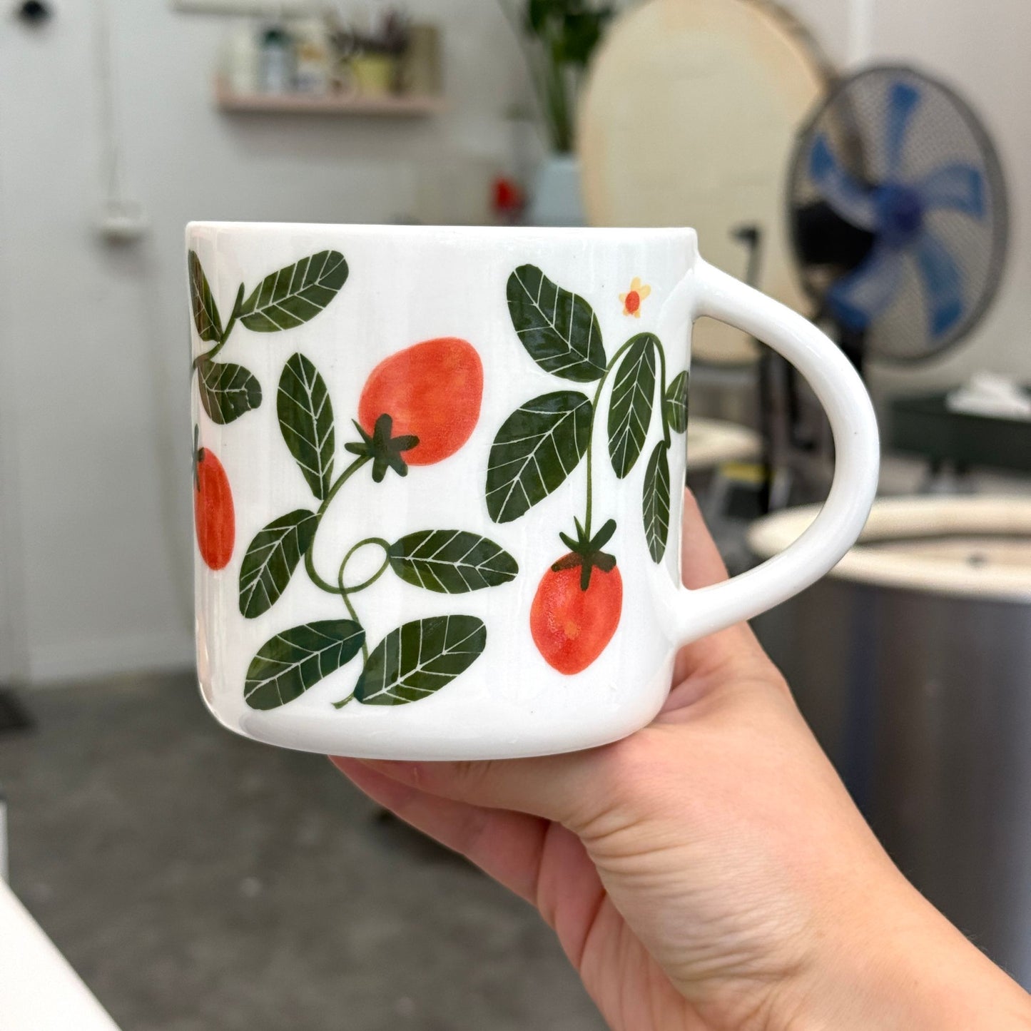 Duży kubek herbaciany 580 ml - poziomki