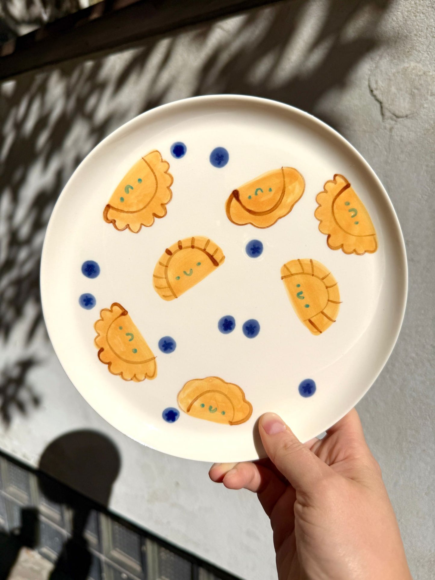 Talerz w pierogi z jagodami 22 cm