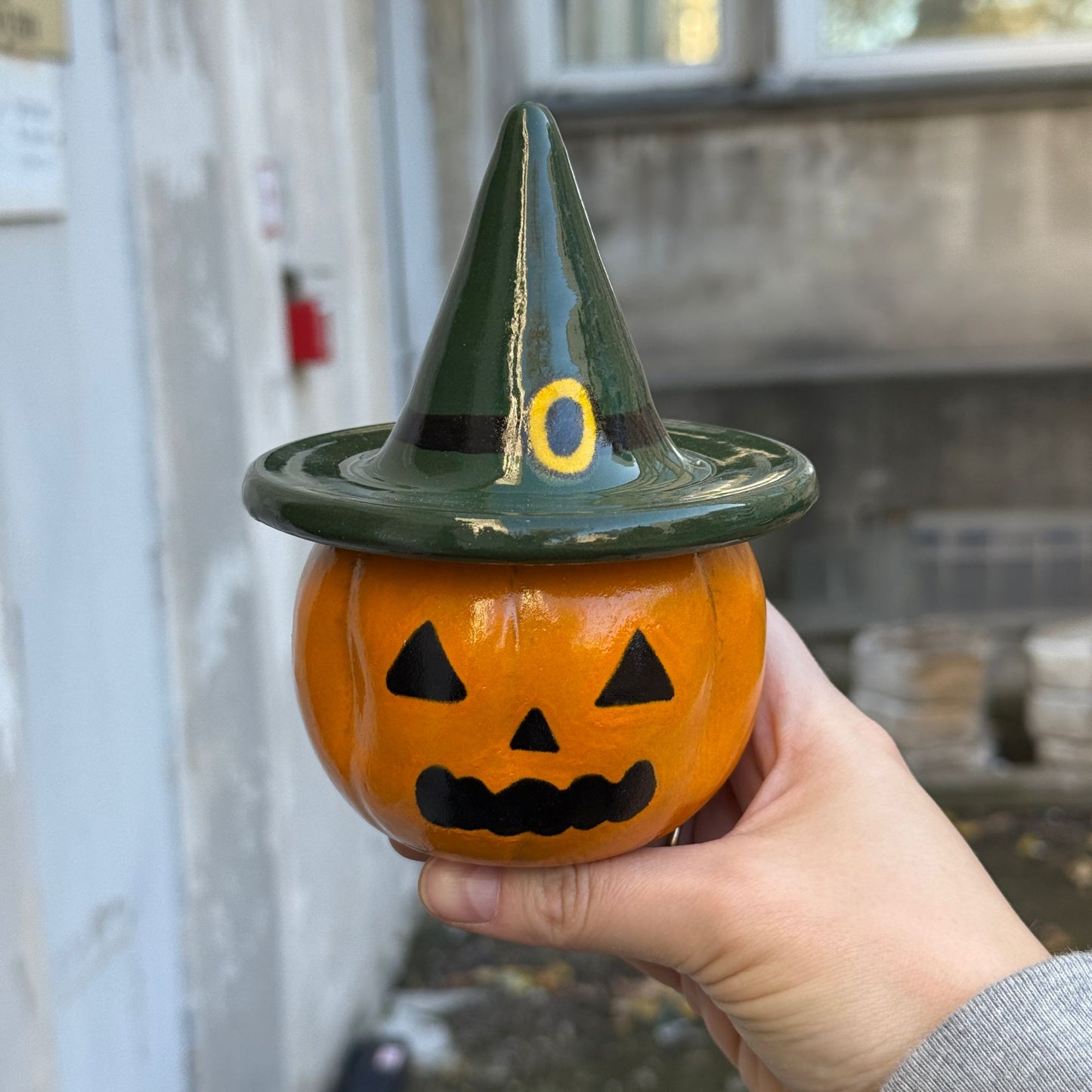 Pudełko - dynia w wysokim kapeluszu