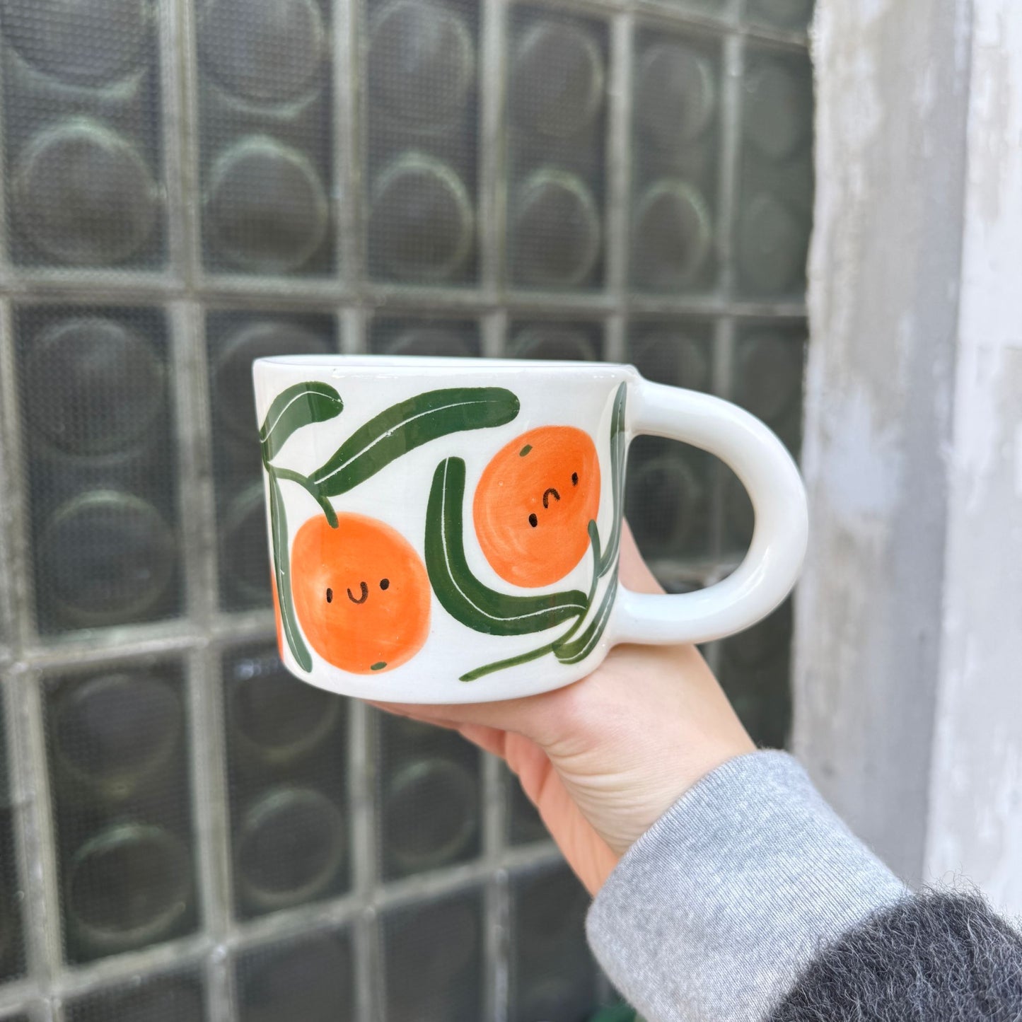 Kubek z pomarańczkami / mandarynkami