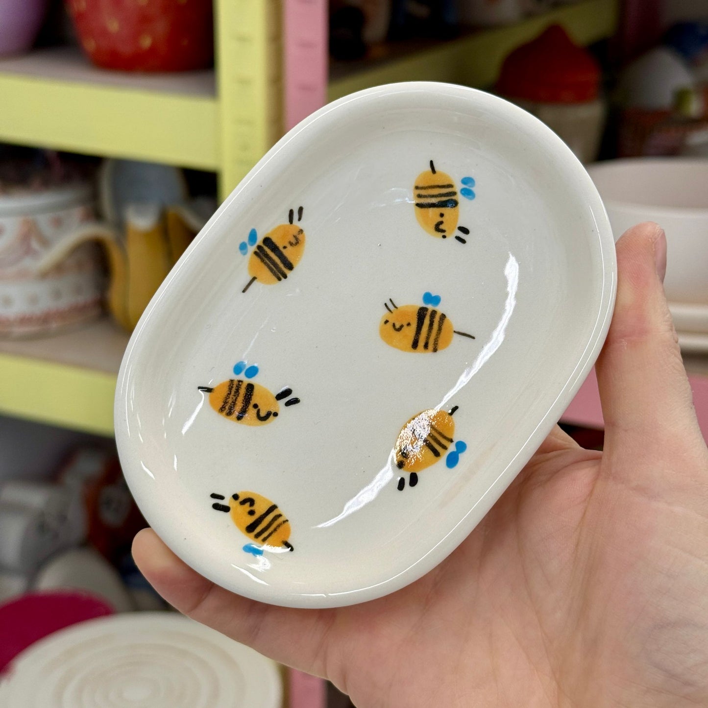 Mydelniczka w pszczółki - wersja bez dziurek