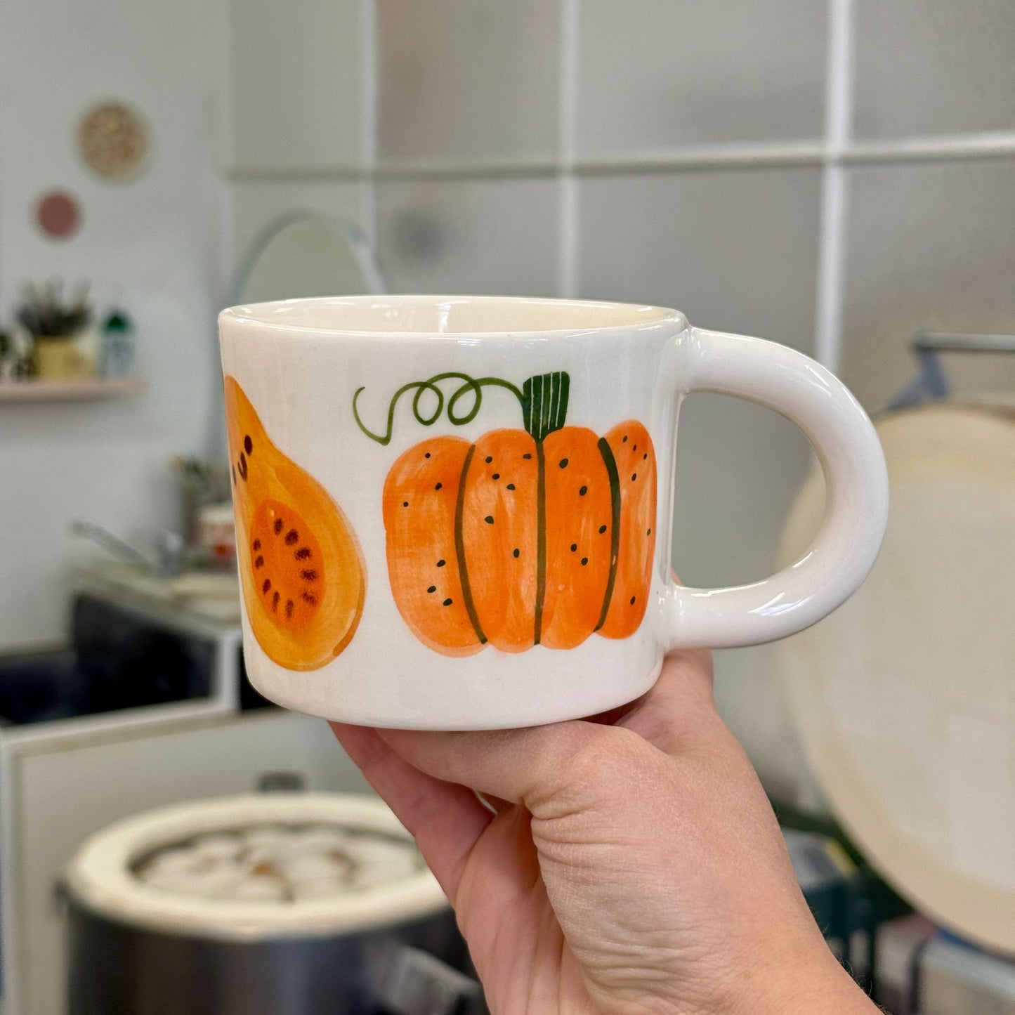 Jesienny kubek w dynie