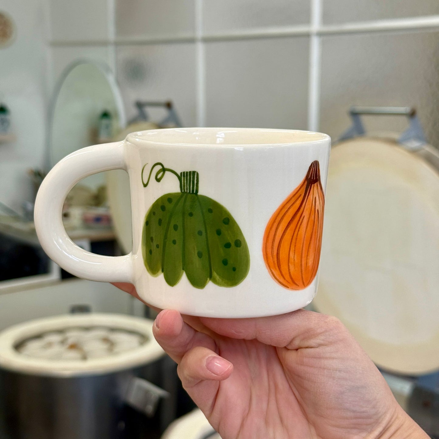 Jesienny kubek w dynie