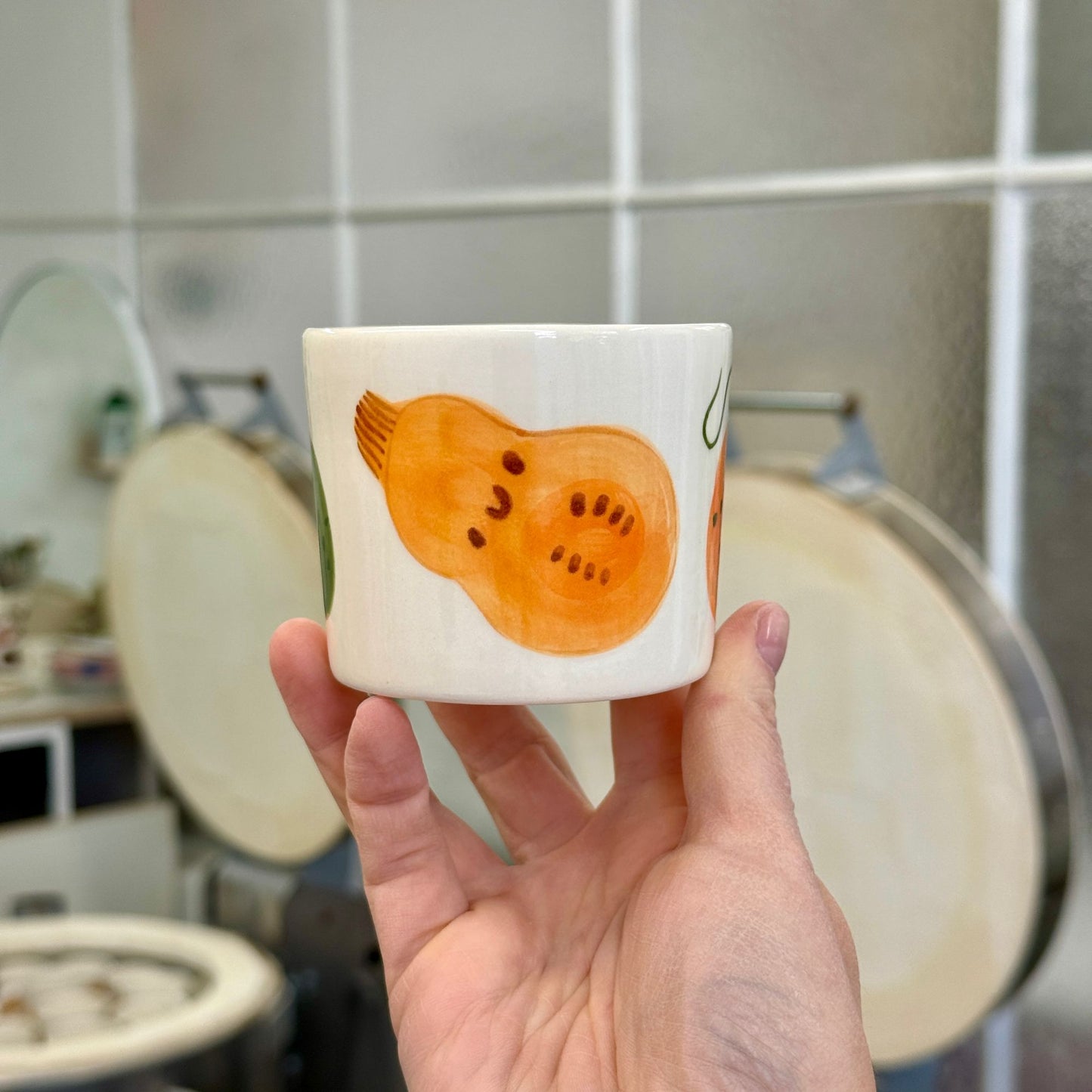 Jesienny kubek w dynie