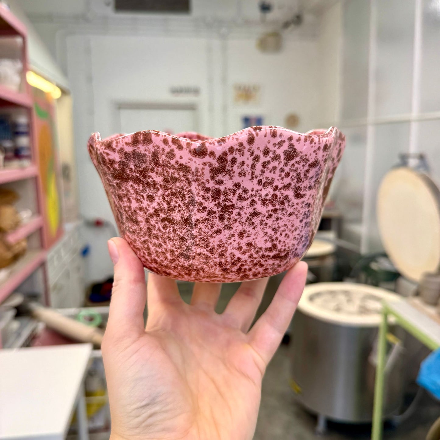 Miska-kwiatek / różowa w brązowe ciapki