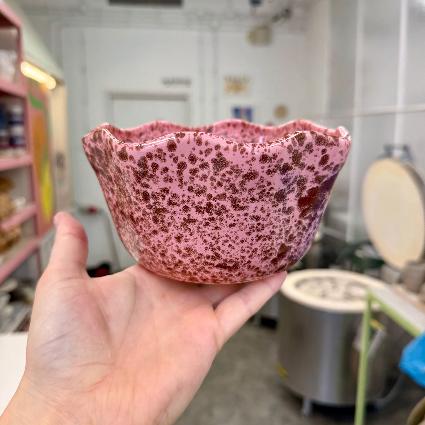 Miska-kwiatek / różowa w brązowe ciapki