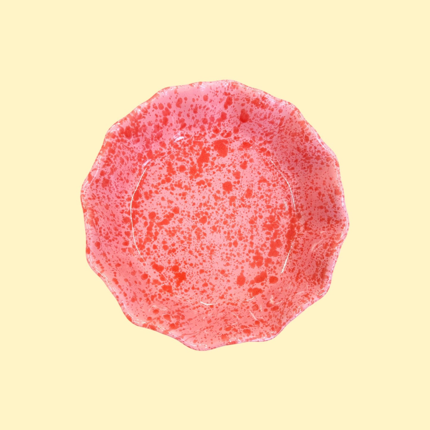 Głęboki talerz kwiatek - różowy w czerwone ciapki