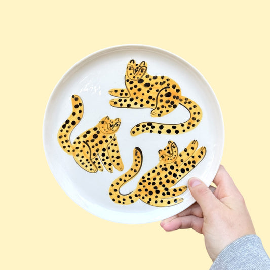 Talerz z kłębowiskiem lampartów 22 cm